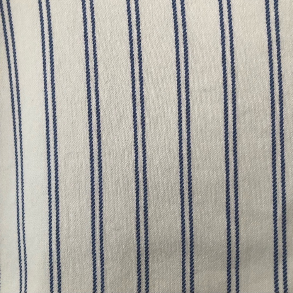 Chico/ Woman’s/Basic pull up Slit Ankle Pants / blue and white stripe / 1R-US 8R - Picture 2 of 7